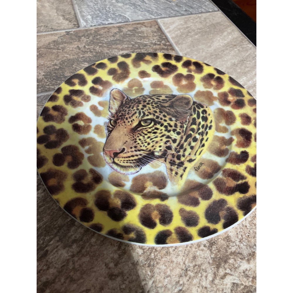 St Martin Limoges Leopard Plate Fiorilli Hand Decorated San Marino 10.25 Inch
